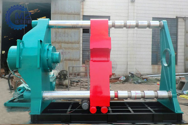 315噸臥式輪軸壓裝機組裝現(xiàn)場